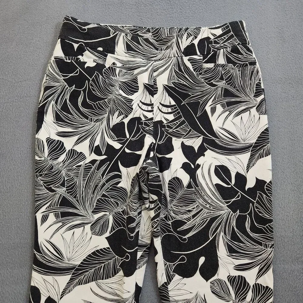 Chico's Women .5 US 6 Black Floral Mid Rise Skinny Pull On Ankle Pants - Picture 3 of 10